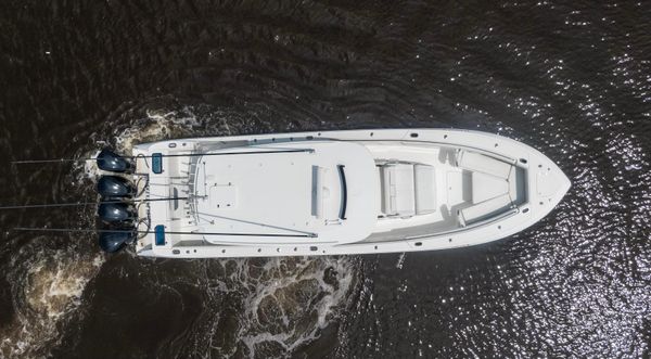 Everglades 435 Center Console image