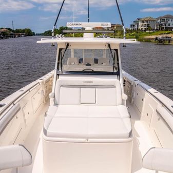 Everglades 435 Center Console image