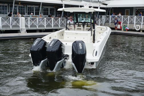 Boston Whaler 350 Outrage image