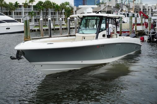 Boston Whaler 350 Outrage image