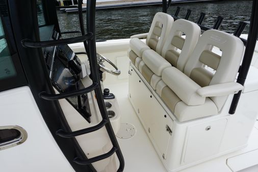 Boston Whaler 350 Outrage image