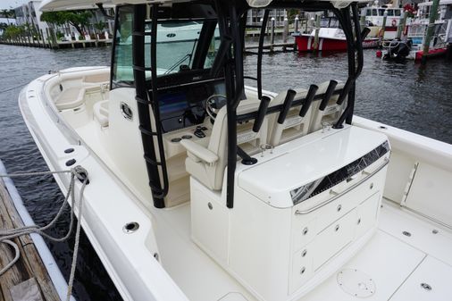 Boston Whaler 350 Outrage image