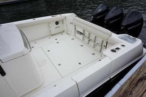 Boston Whaler 350 Outrage image