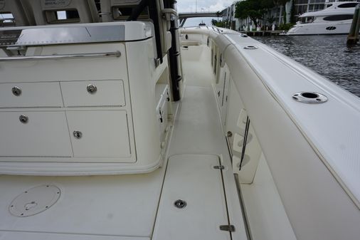 Boston Whaler 350 Outrage image