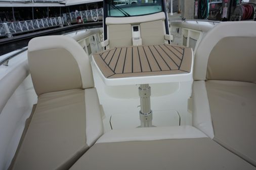 Boston Whaler 350 Outrage image