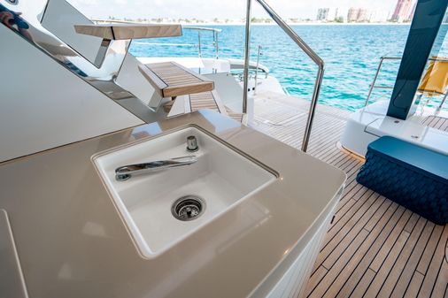 Sunreef 80 Power image