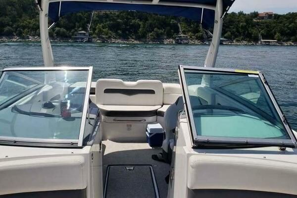 Chaparral 246 SSi image