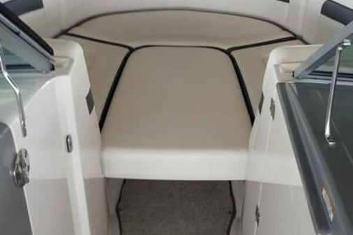 Chaparral 246 SSi image