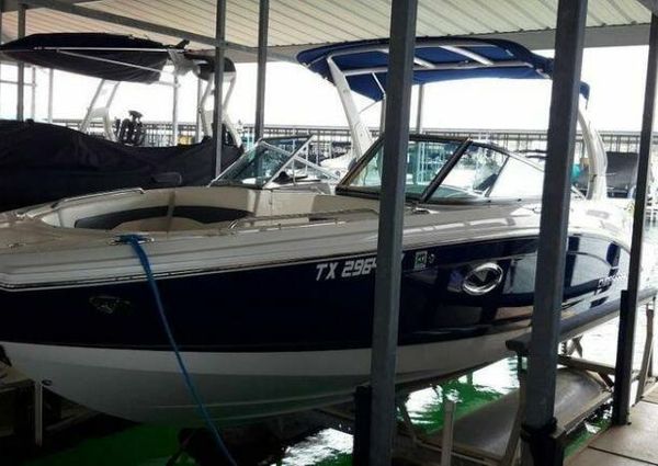 Chaparral 246 SSi image