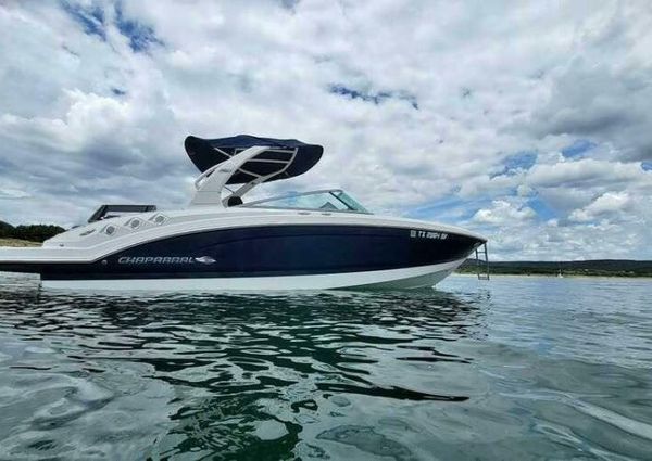 Chaparral 246 SSi image