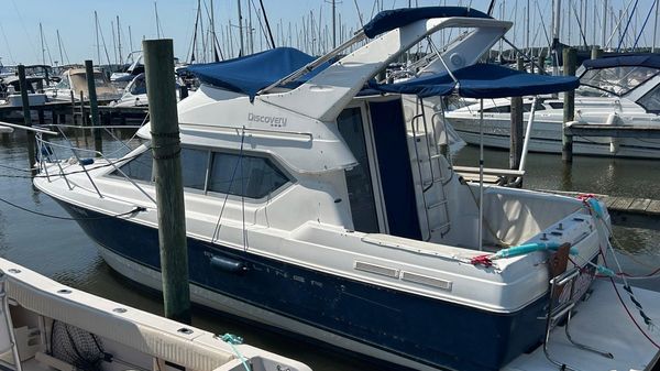 Bayliner Discovery 288 