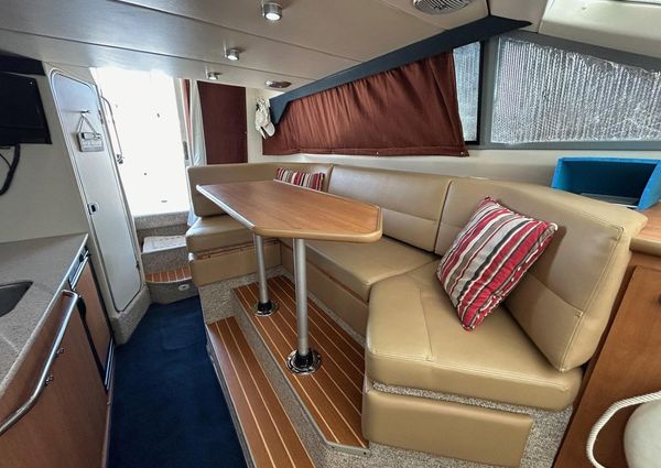 Bayliner Discovery 288 image