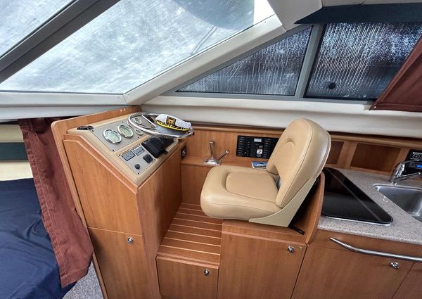 Bayliner Discovery 288 image