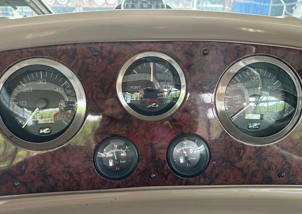 Sea Ray 360 Sundancer image