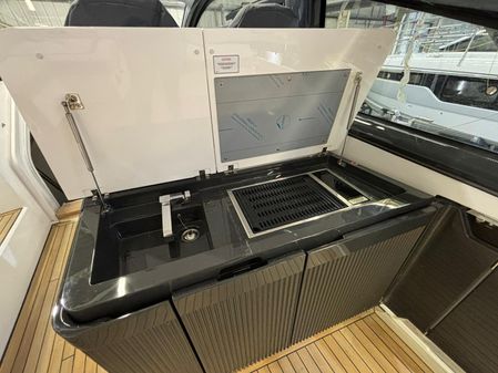 Fairline Targa 40 image