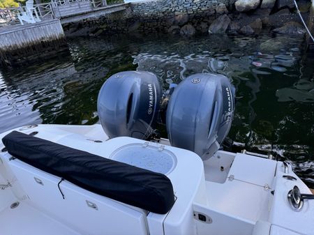 Cobia 280 Center Console image