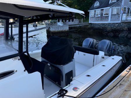 Cobia 280 Center Console image