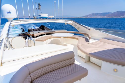 Ferretti Yachts 760 image