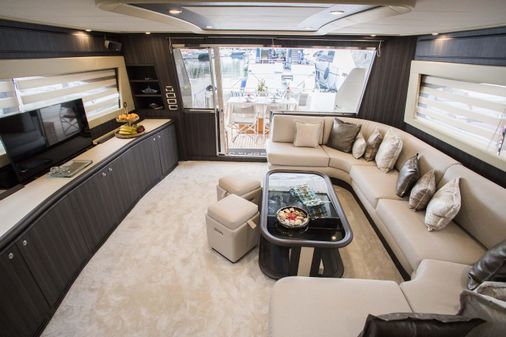 Ferretti Yachts 760 image