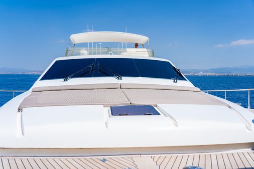 Ferretti Yachts 760 image