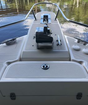 Pursuit 2470 Center Console image