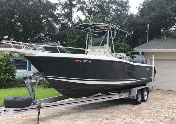 Pursuit 2470 Center Console image