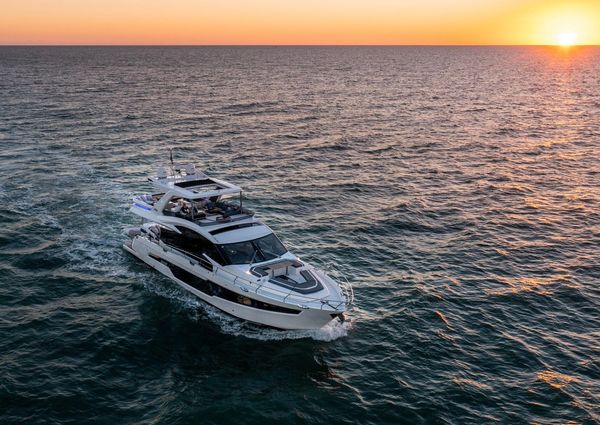 Galeon 680 Fly image