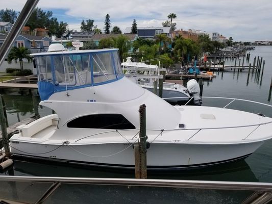 Luhrs CONVERTIBLE-SPORTFISH - main image