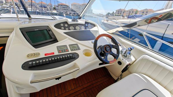 Sunseeker PREDATOR-56 image