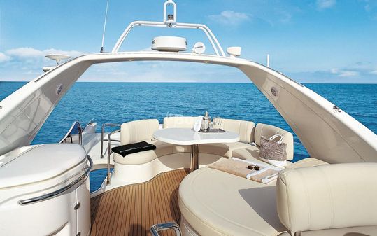 Azimut 68E image