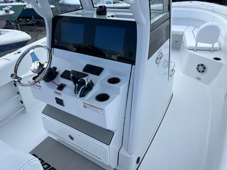 Sportsman OPEN-252-CENTER-CONSOLE image