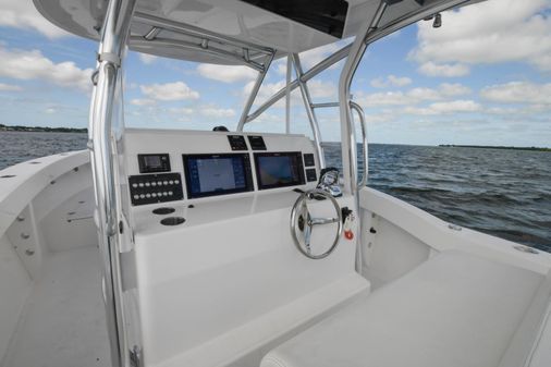 Ocean Master 336 Center Console image