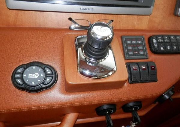 Sabre 48 Salon Express image