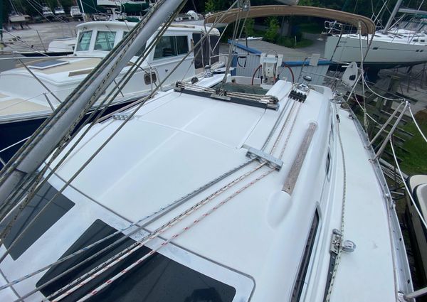 Beneteau 323 Centerboard image