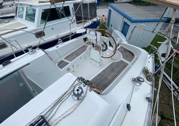 Beneteau 323 Centerboard image