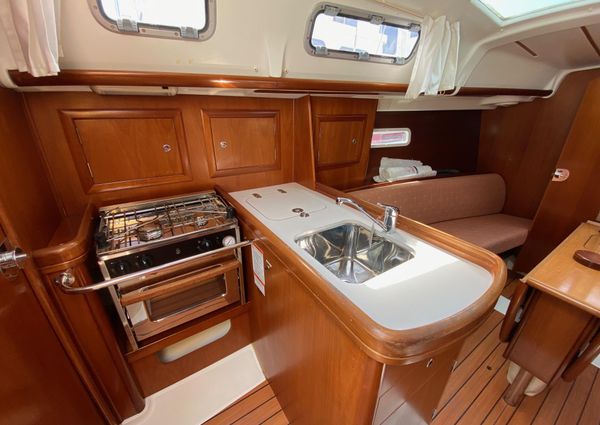 Beneteau 323 Centerboard image