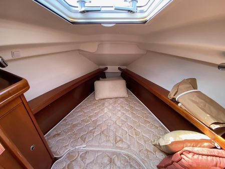 Beneteau 323 Centerboard image