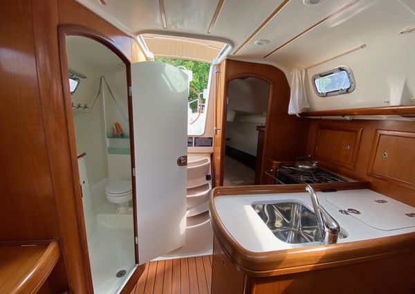 Beneteau 323 Centerboard image