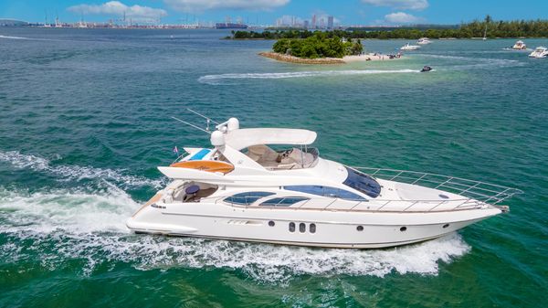 Azimut 62