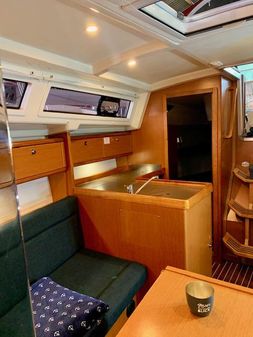 Bavaria Cruiser 33 image