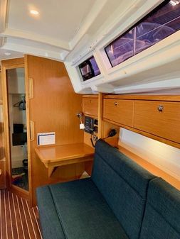 Bavaria Cruiser 33 image