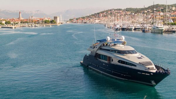 Superyacht Oceanline One Blue