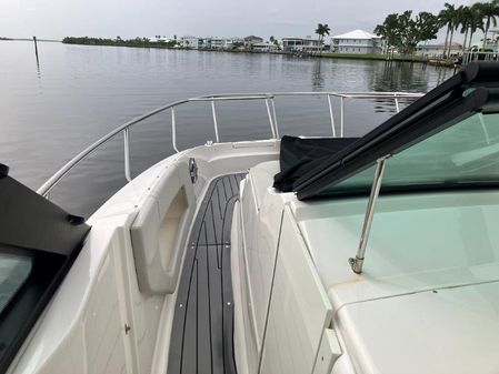 Sea Ray Sundancer 320 OB image