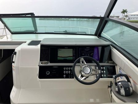 Sea Ray Sundancer 320 OB image