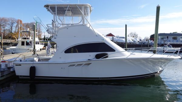 Luhrs 36 Convertible