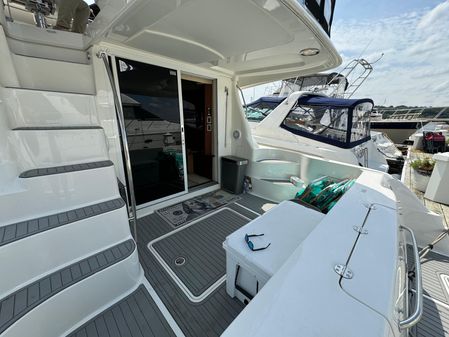 Sea Ray 420 Sedan Bridge image