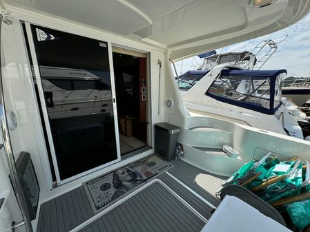 Sea Ray 420 Sedan Bridge image