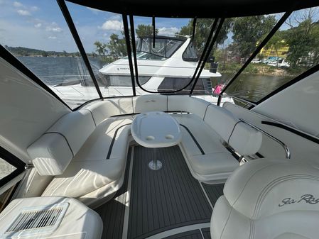 Sea Ray 420 Sedan Bridge image