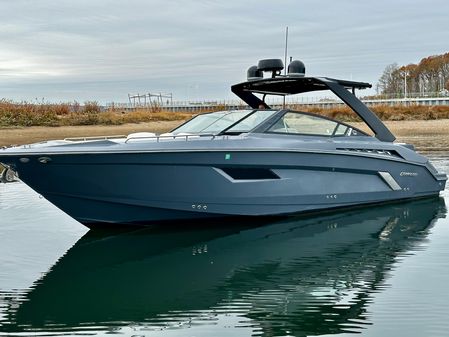 Cruisers Sport Series 338 Bow Rider image