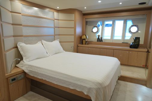 Ferretti Yachts 620 image